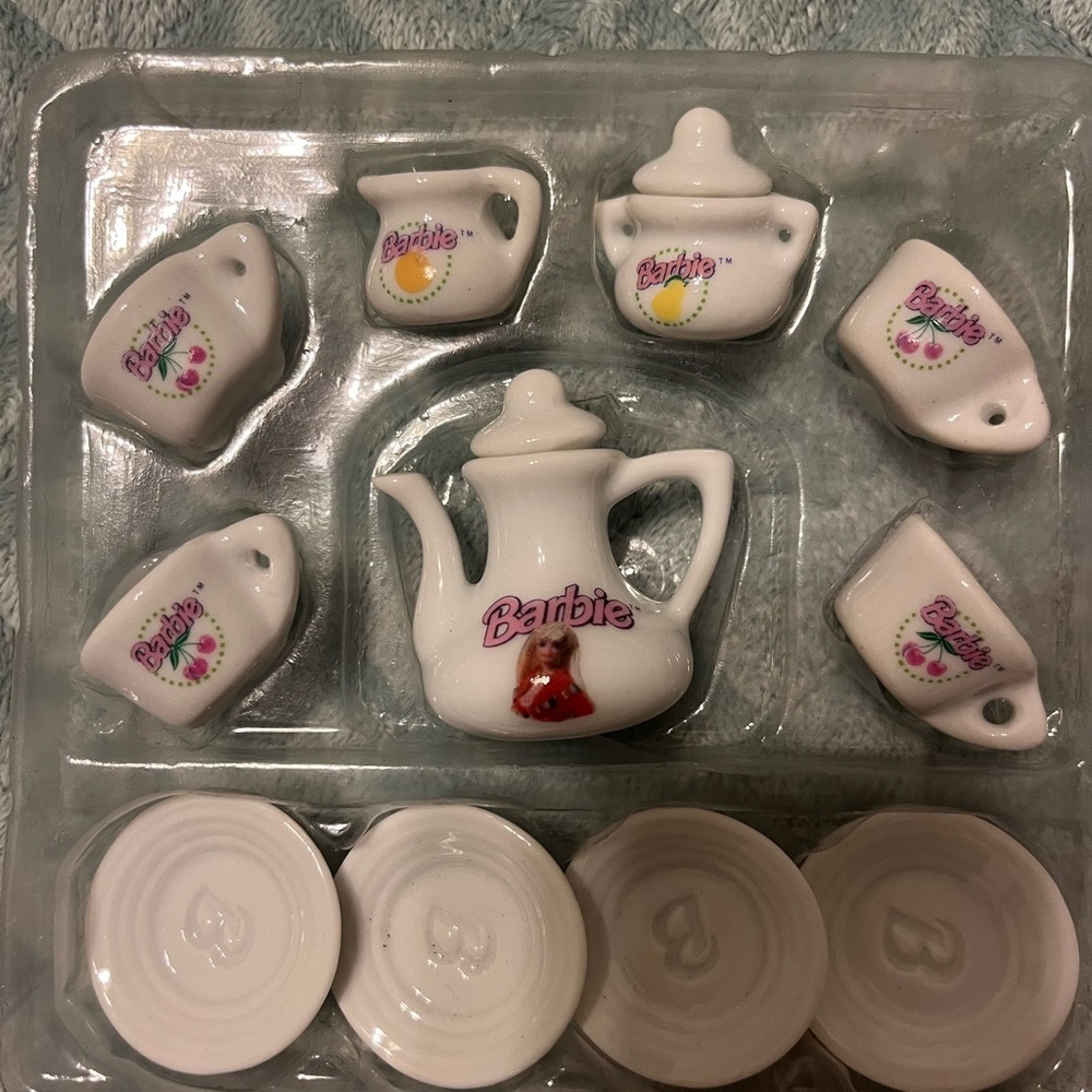 Barbie Pink and White Tea Set